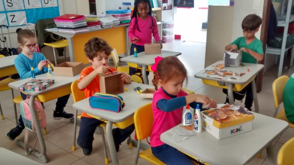 Como Trabalhar Valores Em.Criancas Com Exemplo Da Colmeia De Abelhas